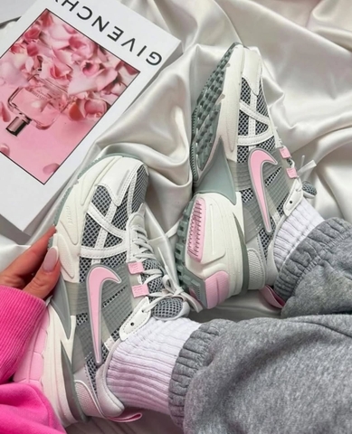 Giày Nike V2K Run HỒNG ‘Light Pumice Pink Foam’ HQ4046-001