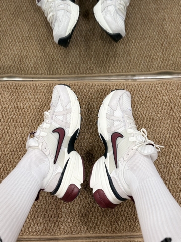 Giày Nike V2K Run SE ‘White Team Red’ HQ3500-100