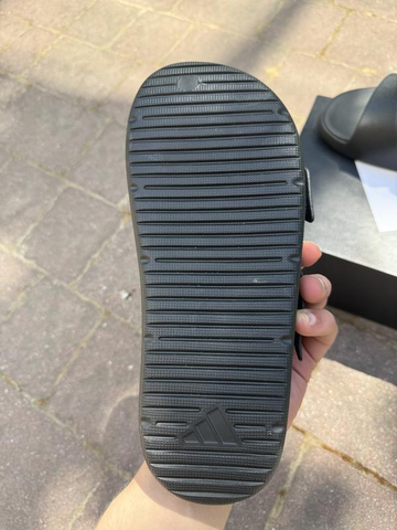 Dép sandal adidas Znsory Sandal đen JR3122