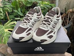 Giày Adizero Aruku JQ8155