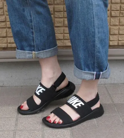DÉP SANDAL Nike Tanjun ĐEN - 882694-001