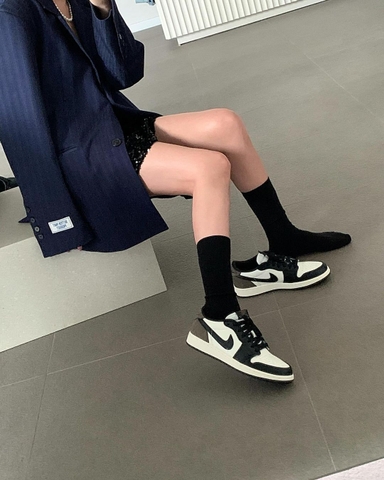Giày Nike Jordan 1 Retro Low OG GS ‘Mocha’ CZ0858-102