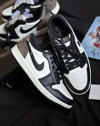 Giày Nike Jordan 1 Retro Low OG GS ‘Mocha’ CZ0858-102