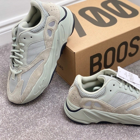 Giày Yeezy Boost 700 Salt EG7487