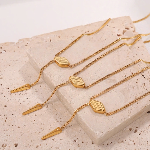 Lyla Necklace