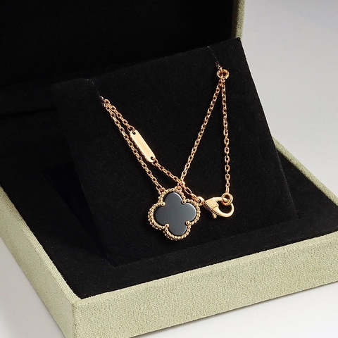 Clover Necklace - Black