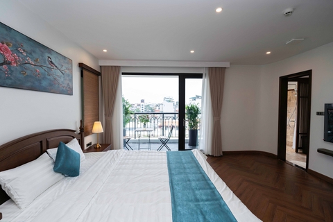 601 • Spring Suites 98 Xuan Dieu