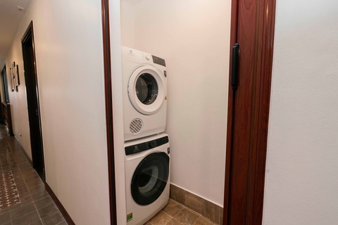 601 • Spring Suites 98 Xuan Dieu