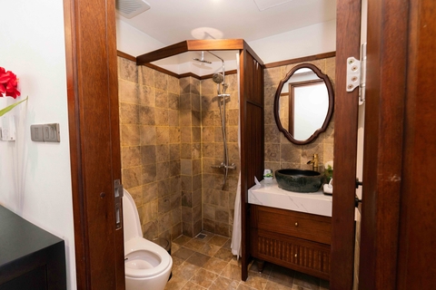 301 • Spring Suites 98 Xuan Dieu