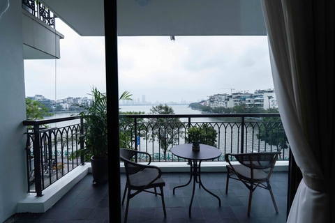 301 • Spring Suites 98 Xuan Dieu