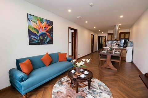 301 • Spring Suites 98 Xuan Dieu