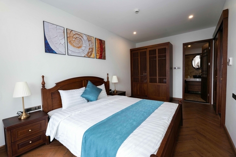 301 • Spring Suites 98 Xuan Dieu