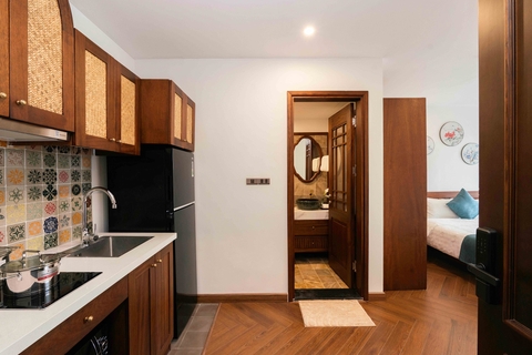 303 • Spring Suites 98 Xuan Dieu