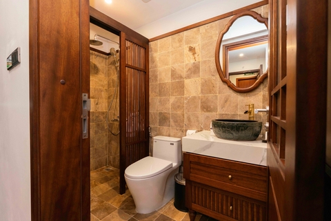 303 • Spring Suites 98 Xuan Dieu