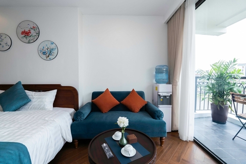 303 • Spring Suites 98 Xuan Dieu