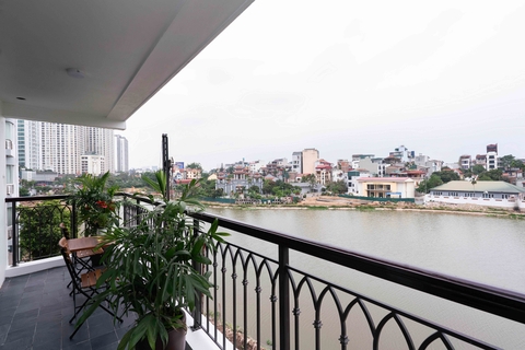 303 • Spring Suites 98 Xuan Dieu