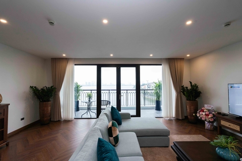 601 • Spring Suites 98 Xuan Dieu