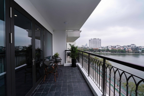 601 • Spring Suites 98 Xuan Dieu