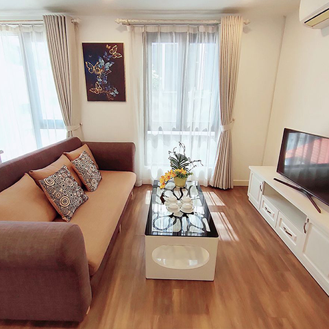 801 (Lake Balcony) • Spring Suites 20 Pham Huy Thong