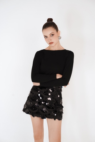 Áo thun khoét lưng dây đá