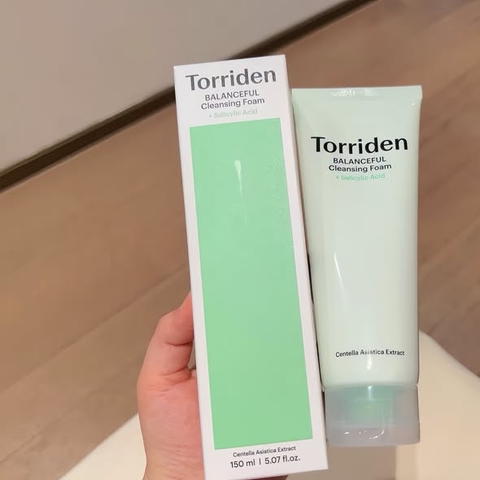 Sữa rửa mặt Torriden Balanceful Cleansing Foam 150ml