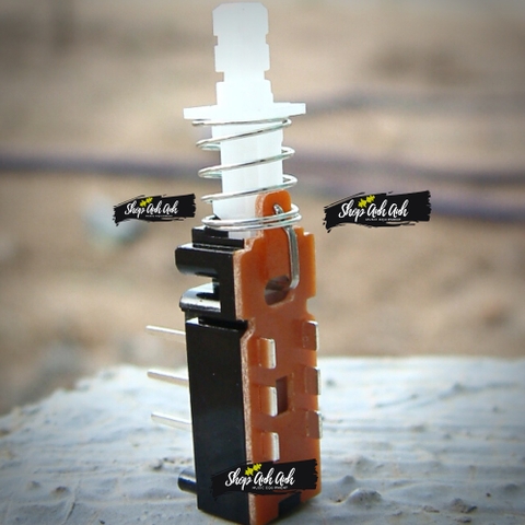 nút nhấn chuyển kênh amply , giá 01 cái