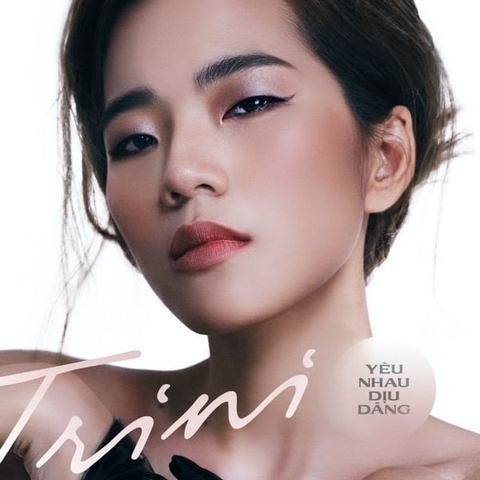 ĐĨA CD TRINI - YÊU NHAU DỊU DÀNG ( TÌNH KHÚC QUỐC BẢO )