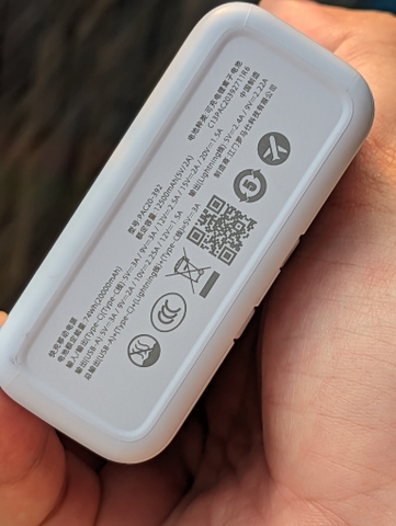 [Instock] Pin dự phòng Romoss 20.000mAh 30W, kèm 2 dây C+L (Kho đối tác)