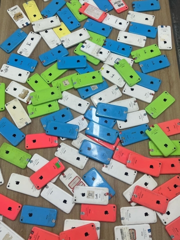 Iphone 5c lock random màu