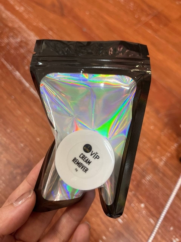 GBL Free Sensitive Cream Remover (Clear) (sáp vip đen 5g)