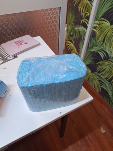 Trải Kệ phun xăm