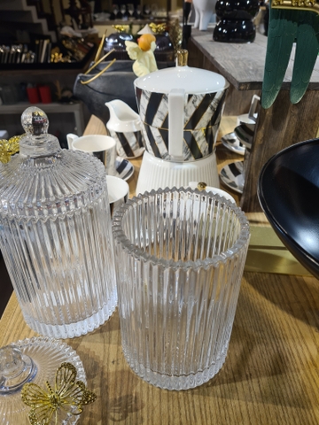 Hũ kẹo bướm kẻ trắng