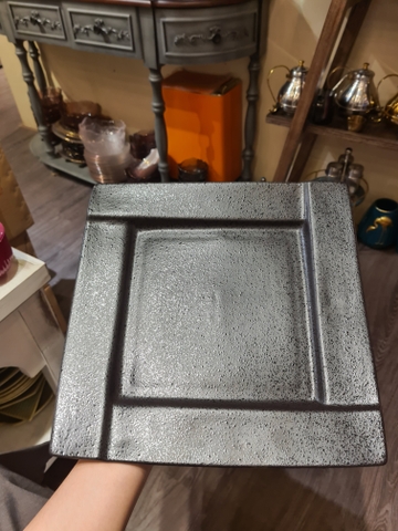 Đĩa vuông 29cm đen không vệt