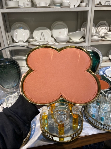 Đĩa inox lót da hoa 4 cánh