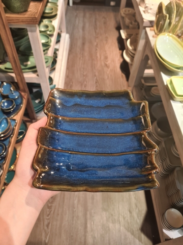 Dĩa 19x19x4cm xanh viền nâu
