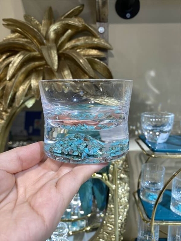 Ly whisky núi thấp