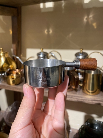 Chén đựng sốt Inox quai gỗ