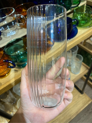 Cốc thuỷ tinh kẻ