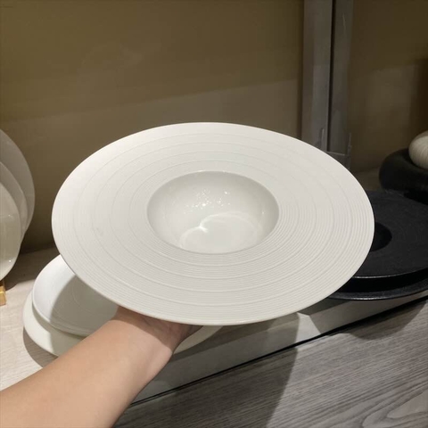 Đĩa soup trắng vành kẻ 28*12cm