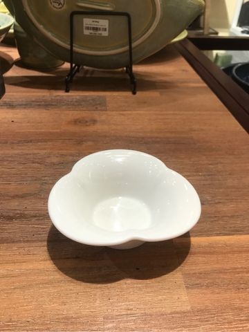 Chén cánh hoa 10 cm Trắng Ngà