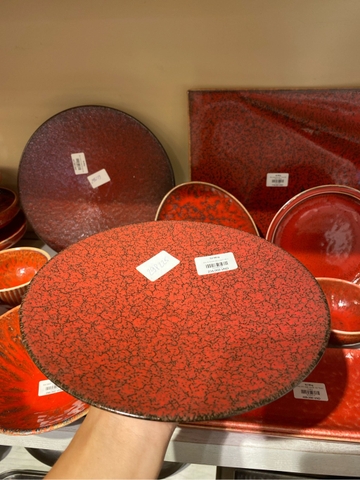 Đĩa 8.5inch đỏ chàm đen