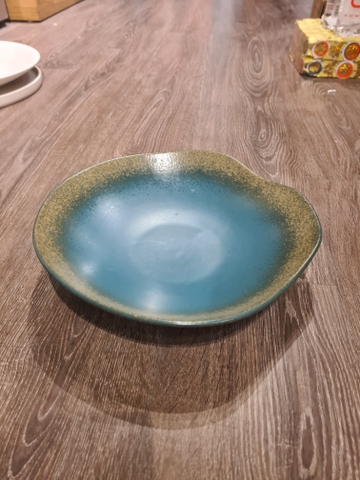 Đĩa sâu 25 cm xanh ngọc bích viền nâu