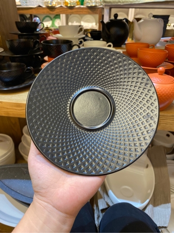 Đĩa kê tách trà to Kaleidoscope Đen