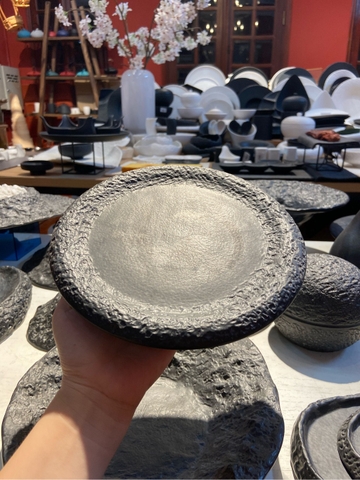 Đĩa tròn 8.25inch đen méo C338