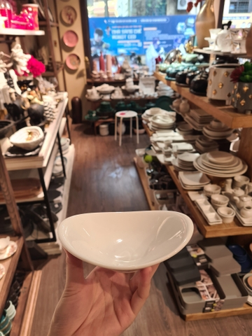 Chén thỏi vàng 13.5 x 11 cm Trắng Ngà