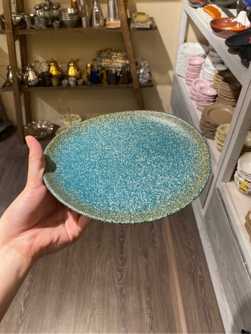 Dĩa 21x20cm ngọc bích viền nâu phun hạt (matte)