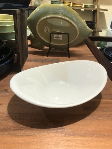 Tô thỏi vàng 26 x 19 cm Trắng Ngà