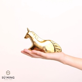 Tượng kỳ lân vàng