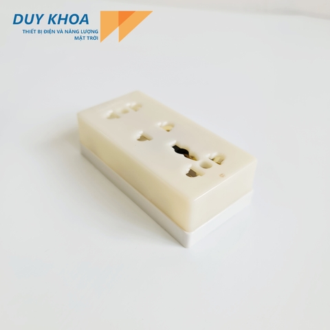 Ổ cắm 3 đa năng không dây Đế Trắng và Đế Đen Vinamax