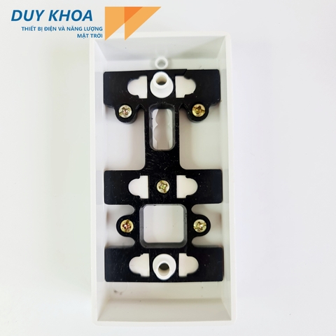 Ổ Cắm Điện 3 Cửa Đa Năng Đế cam Có màng che VINAMAX